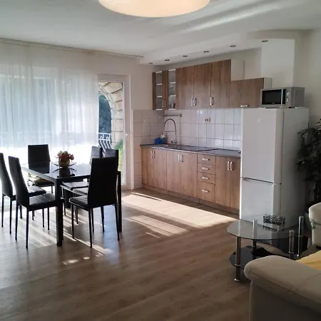 Apartment In With Terrace, Air Condition, Wifi, Washing Machine